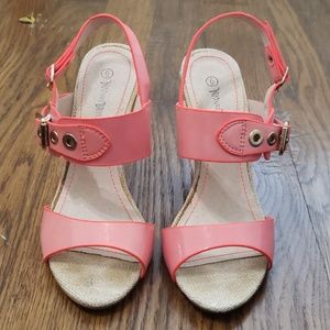 Nature Breeze Wedges